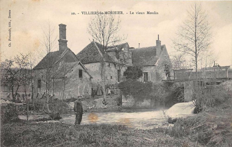 Carte postale ancienne Villiers Le Morhier Le Vieux Moulin à Villiers-le-Morhier