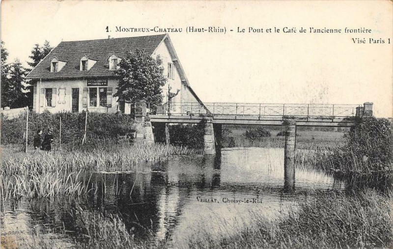 Carte postale ancienne Montreux Chateau Le Pont Et Le Cafe