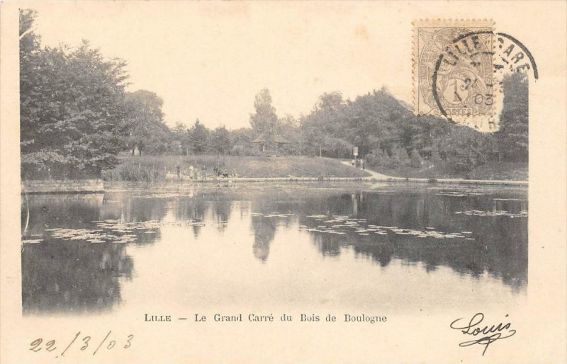 Carte postale ancienne Lille Le Grand Carre Du Bois De Boulogne (dos non divisé) à Lille