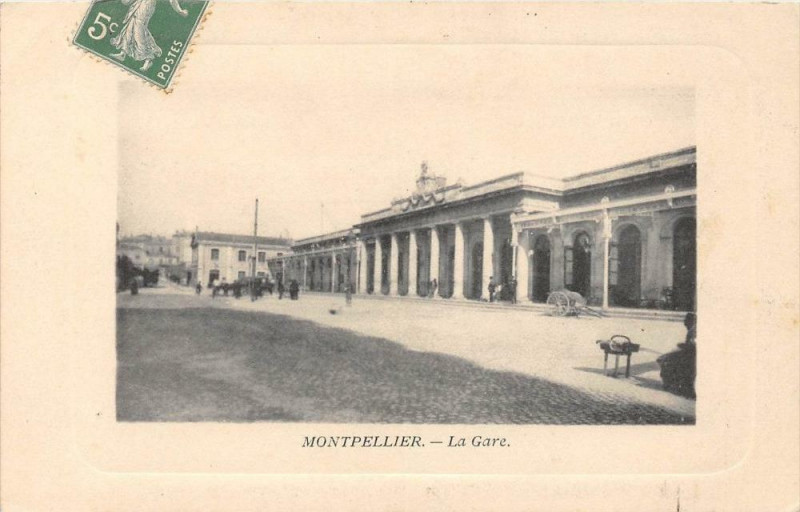 Carte postale ancienne Montpellier La Gare à Montpellier