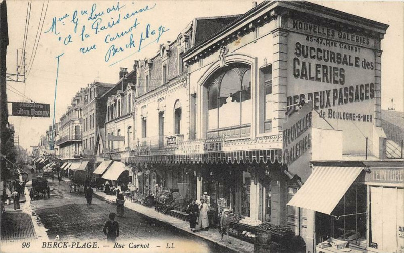 Carte postale ancienne Berck Plage Rue Carnot à Berck