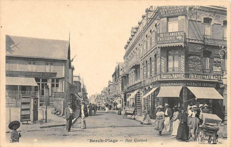 Carte postale ancienne Berck Plage Rue Carnot à Berck