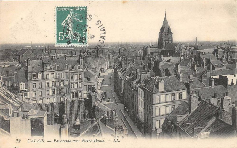 Carte postale ancienne Calais Panorama Vers Notre Dame à Calais