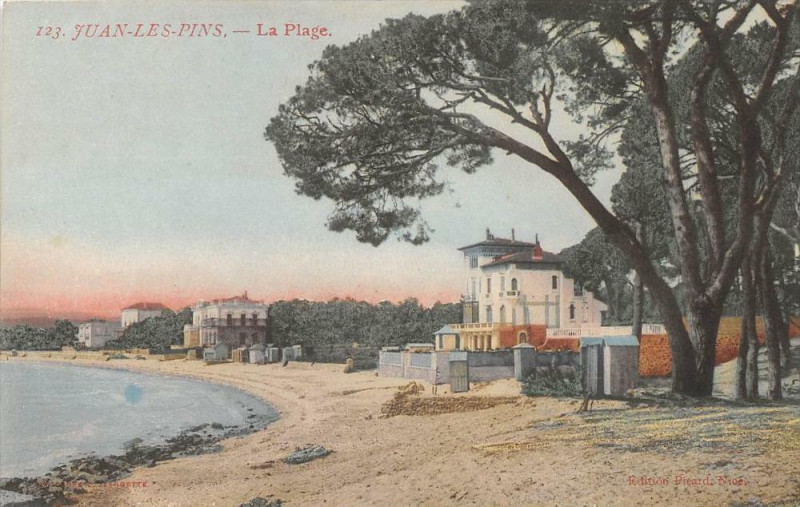 Carte postale ancienne Juan Les Pins La Plage