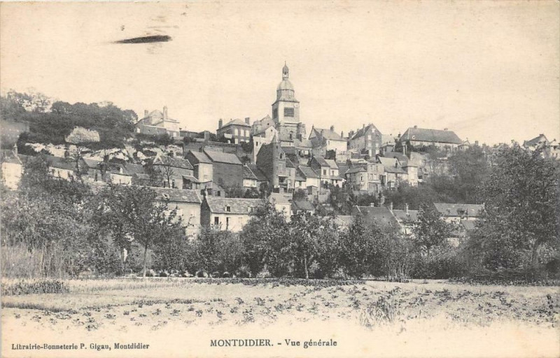 Carte postale ancienne Montdidier Vue Generale à Montdidier