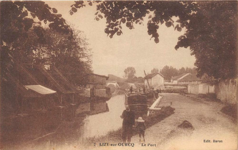 Carte postale ancienne Lizy Sur Ourcq Le Port à Lizy-sur-Ourcq