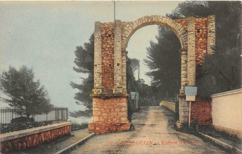 Carte postale ancienne Cap Martin Entree Du Cap