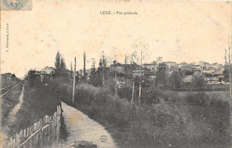 Carte postale ancienne Luxe Vue Generale à Luxé