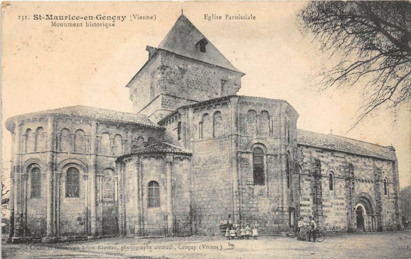 Carte postale ancienne Saint Maurice En Gencay Eglise à Gençay
