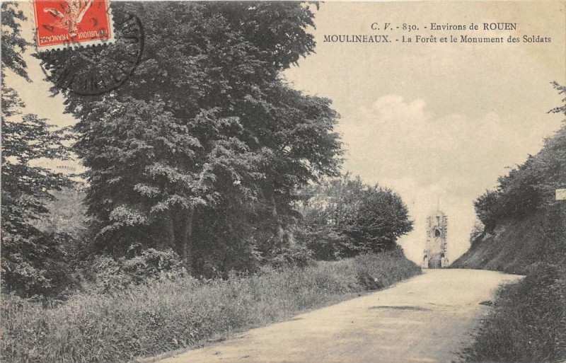 Carte postale ancienne Moulineaux La Foret Monument à Moulineaux