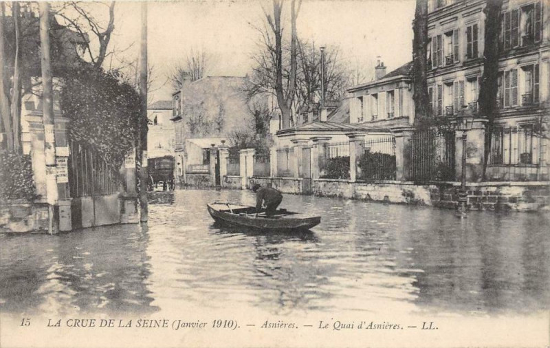 Carte postale ancienne Asnieres Crue De La Seine Le Quai D´ASNIERES (autre cliché