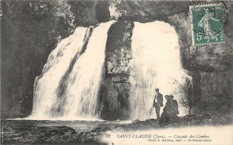 Carte postale ancienne Saint Claude Cascade Des Combes à Saint-Claude