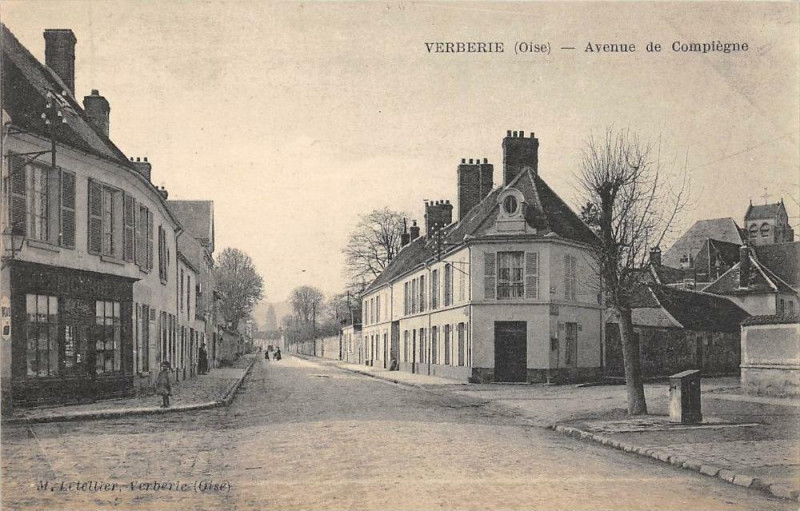 Carte postale ancienne Verberie Avenue De Compiegne à Verberie
