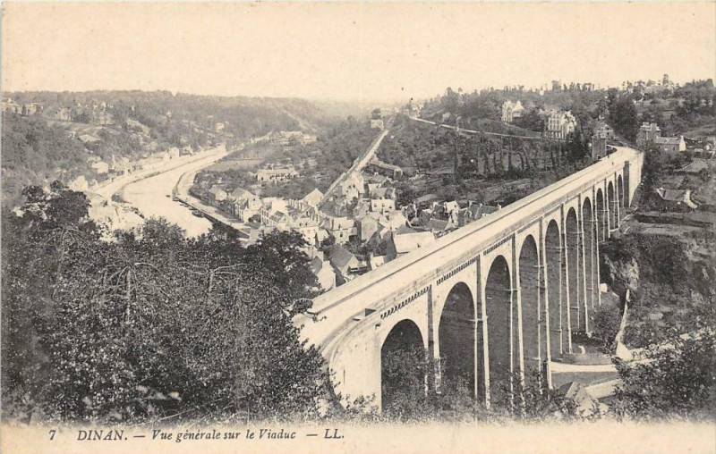 Carte postale ancienne Dinan Vue Generale Sur Le Viaduc à Dinan