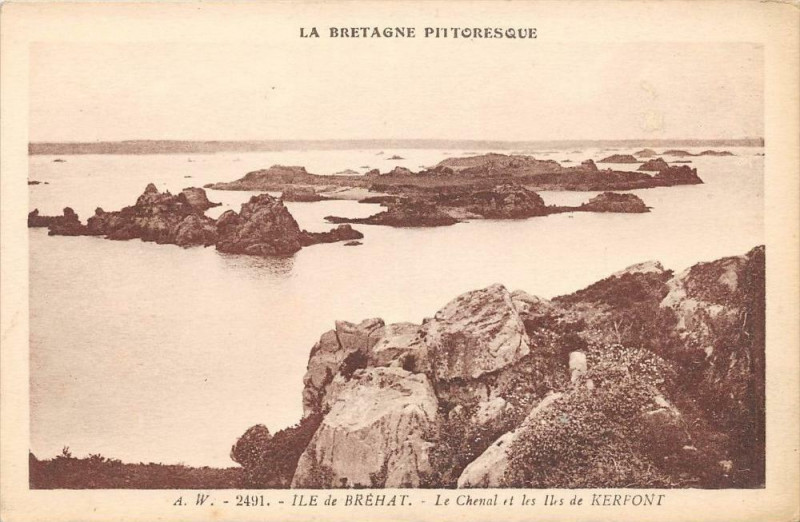 Carte postale ancienne Ile De Brehat Le Chenal Et Les Iles De Kerfont