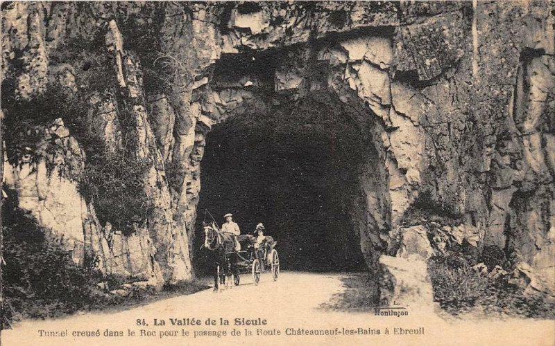 Carte postale ancienne Vallee De La Sioule Attelage