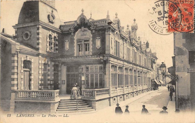 Carte postale ancienne Langres La Poste à Langres