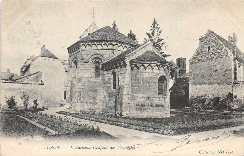 Carte postale ancienne Laon L'Ancienne Chapelle Des Templiers à Laon