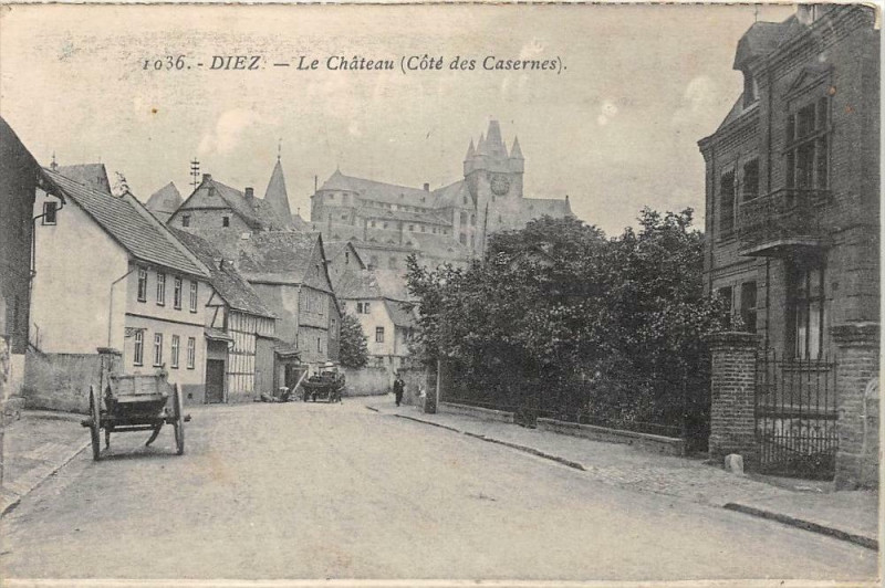 Carte postale ancienne Diez Le Chateau Cote Casernes