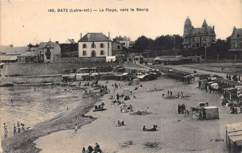 Carte postale ancienne Batz La Plage Vers Le Bourg