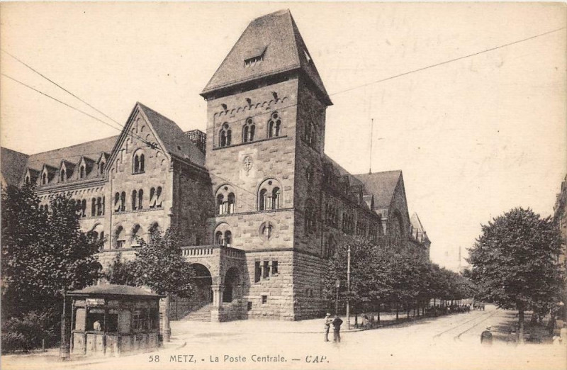 Carte postale ancienne Metz La Poste Centrale à Metz