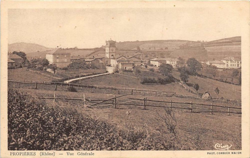 Carte postale ancienne Proprieres Vue Generale