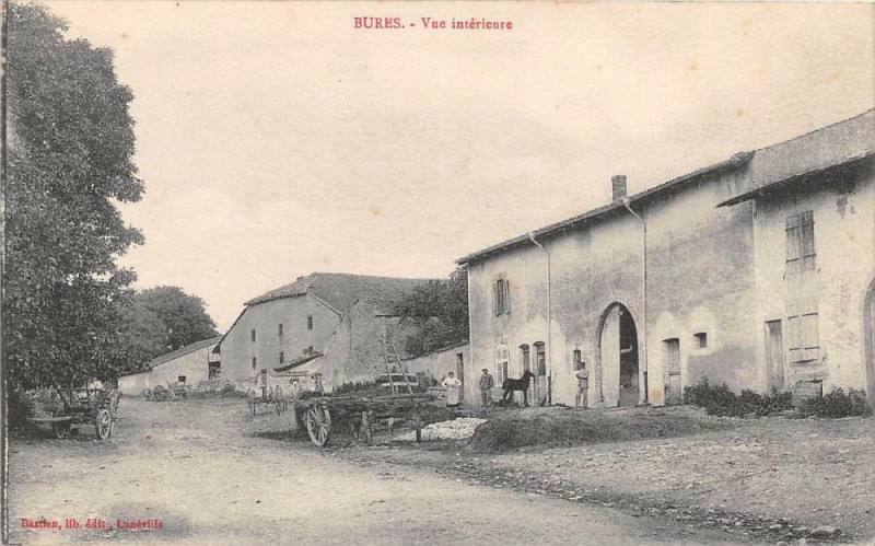 Carte postale ancienne Bures Vue Interieure à Bures