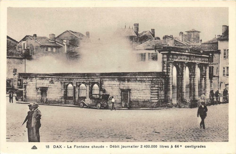 Carte postale ancienne Dax Fontaine Chaude à Dax
