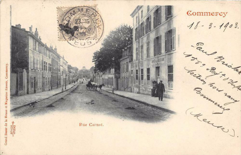 Carte postale ancienne Commercy Rue Carnot (dos non divisé) à Commercy