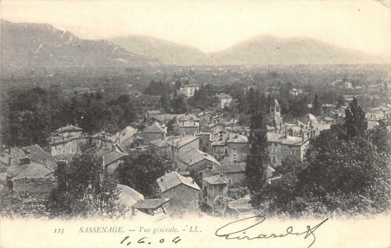 Carte postale ancienne Sassenage Vue Generale (dos non divisé) à Sassenage