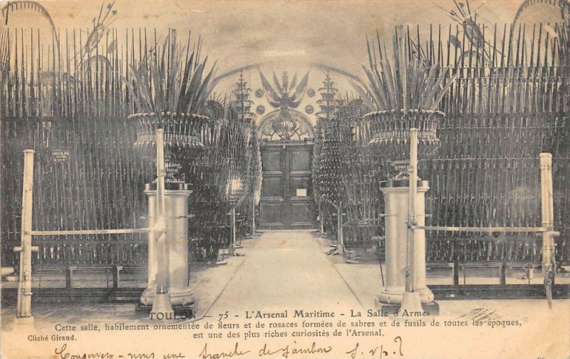 Carte postale ancienne Toulon Arsenal Maritime Salle D'Armes (dos non divisé) à Toulon