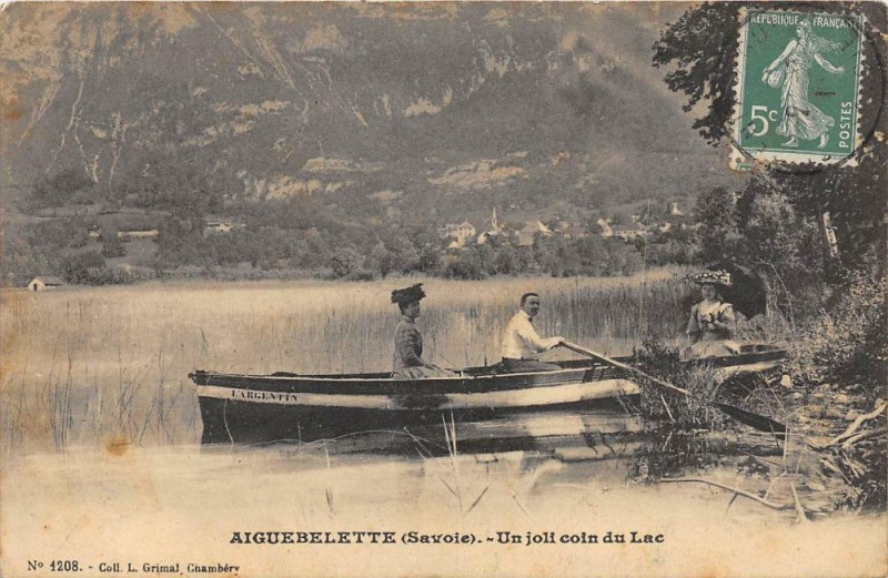Carte postale ancienne Aiguebelette Un Joli Coin Du Lac