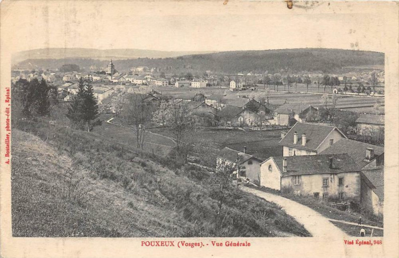 Carte postale ancienne Pouxeux Vue Generale à Pouxeux