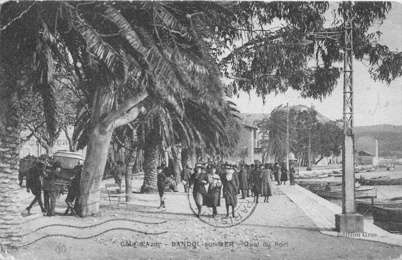 Carte postale ancienne Bandol Sur Mer Quai Du Port à Bandol