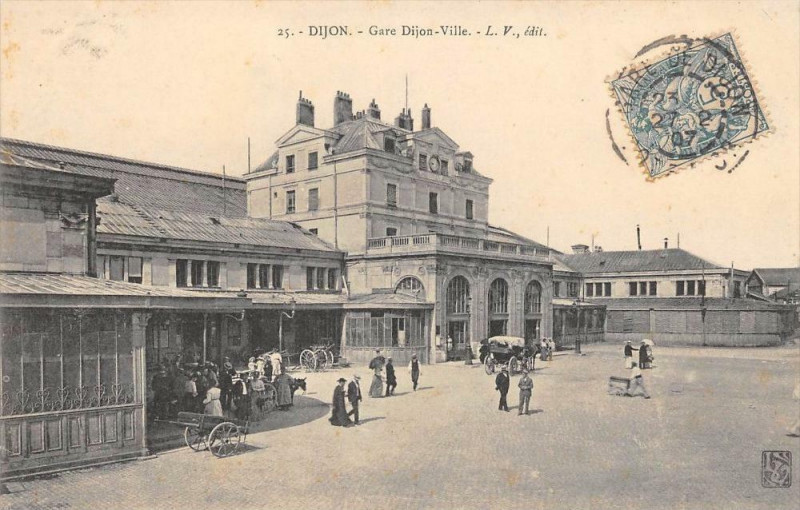 Carte postale ancienne Dijon Gare Dijon Ville à Dijon