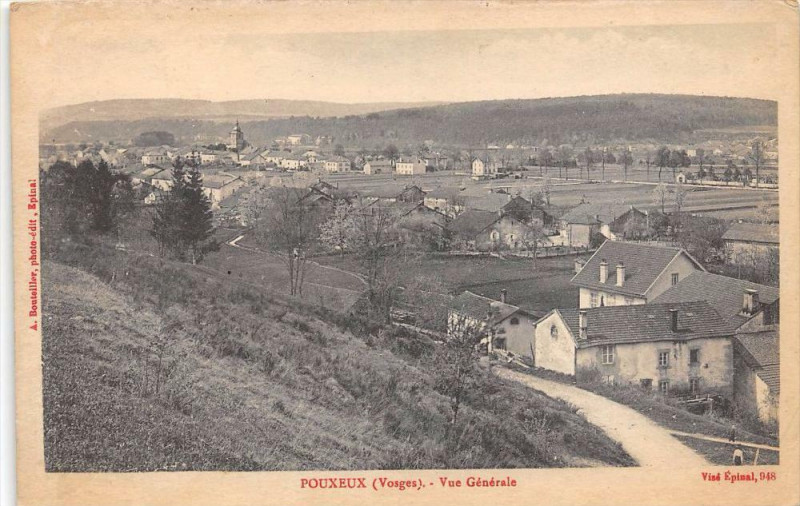 Carte postale ancienne Pouxeux Vue Generale à Pouxeux