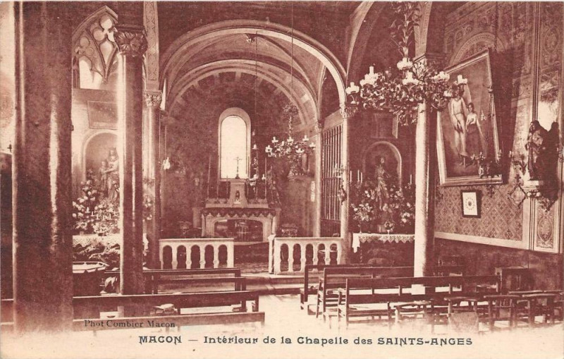 Carte postale ancienne Macon Interieur De La Chapelle Des Saints Anges à Mâcon