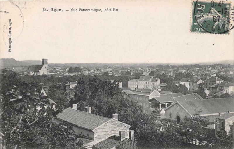 Carte postale ancienne 46 Agen Vue Panoramique Cote Est à Agen