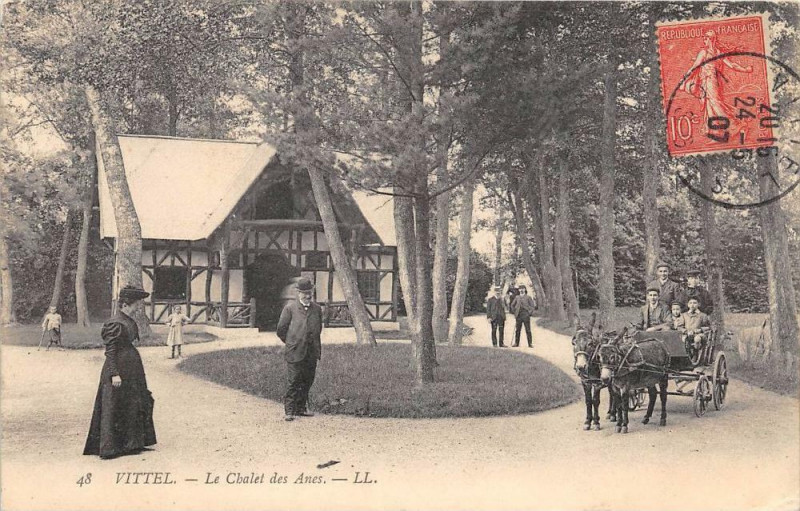 Carte postale ancienne Vittel Le Chalet Des Anes -Attelage à Vittel
