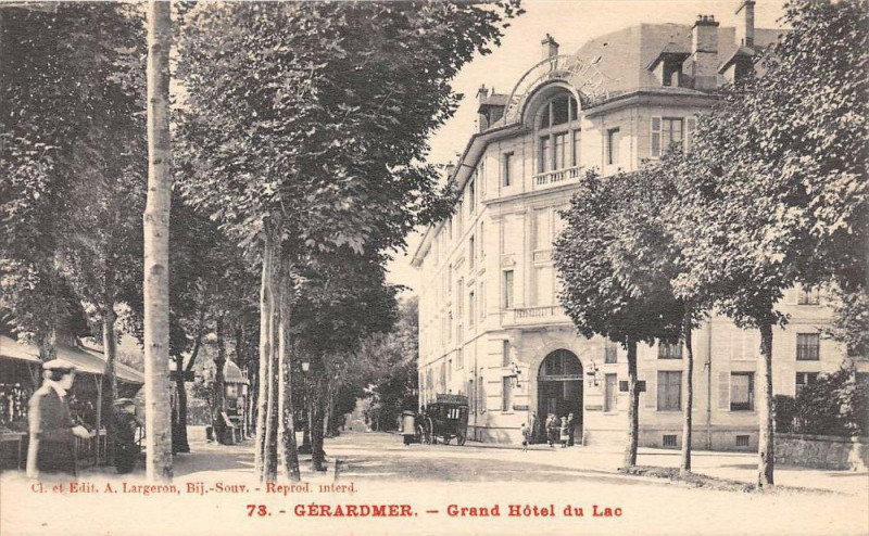 Carte postale ancienne Gerardmer Grand Hotel Du Lac à Gérardmer