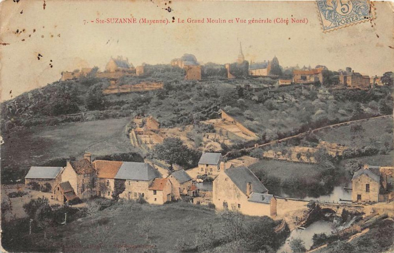 Carte postale ancienne Sainte Suzanne Le Grand Moulin Et Vue Generale