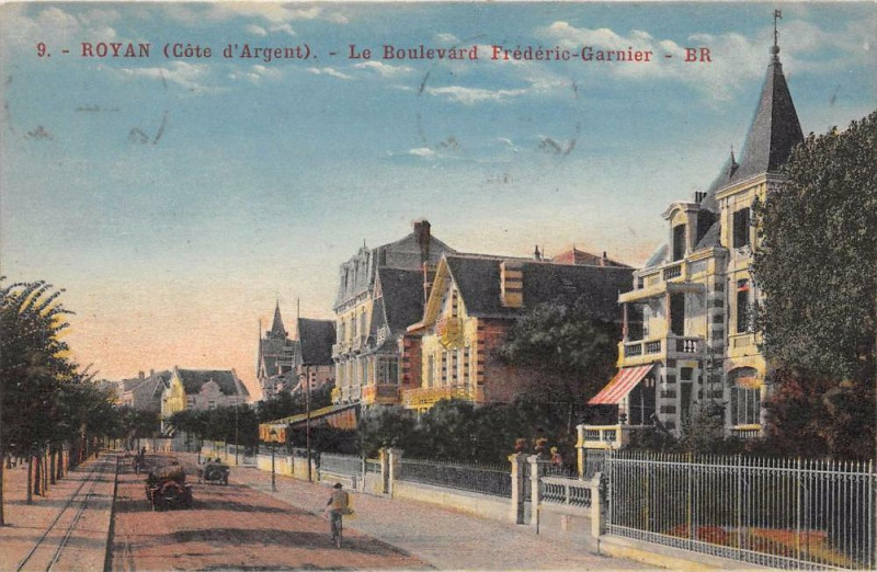 Carte postale ancienne Royan Le Boulevard Frederic Garnier à Royan