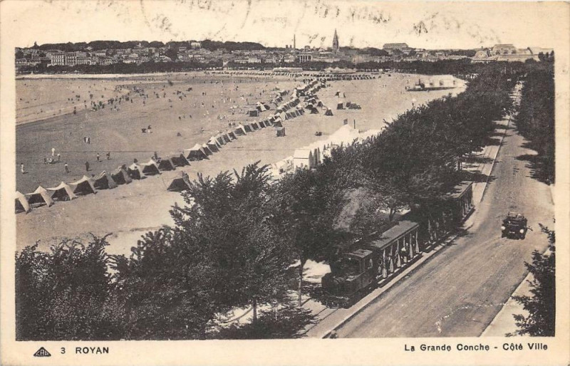 Carte postale ancienne Royan La Grande Conche Cote Ville (Train à Royan