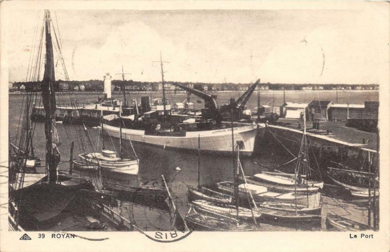 Carte postale ancienne Royan Le Port à Royan