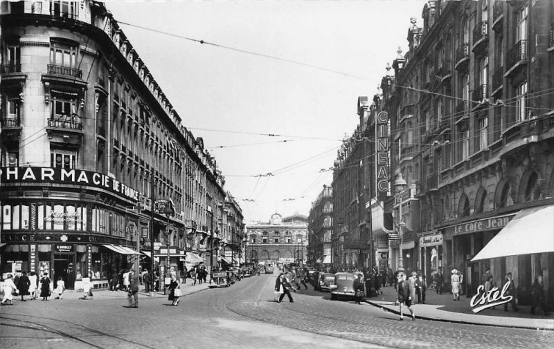 Carte postale ancienne Lille Rue Faidherbe à Lille