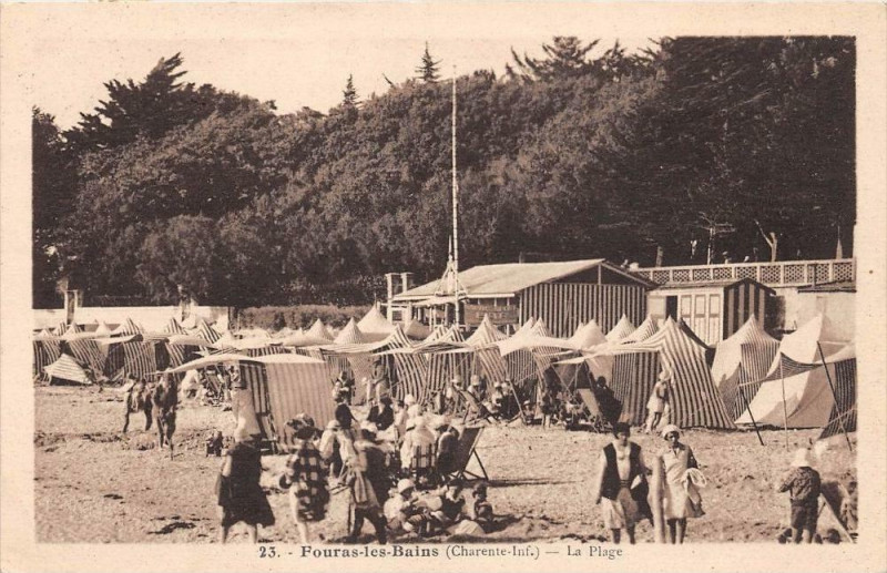 Carte postale ancienne Fouras Les Bains La Plage à Fouras