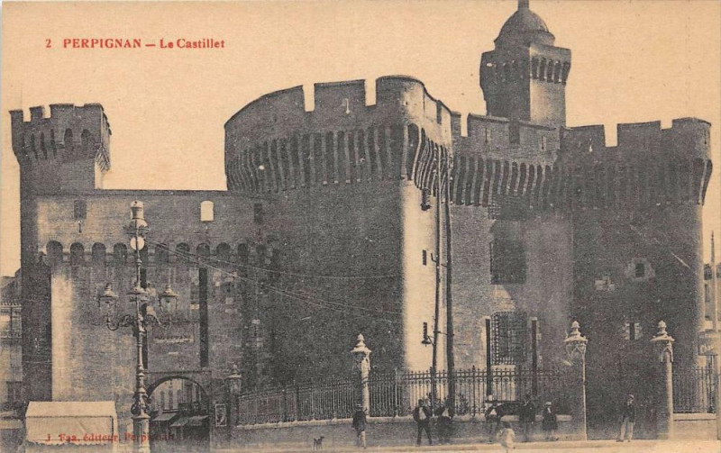 Carte postale ancienne Perpignan Le Castillet à Perpignan