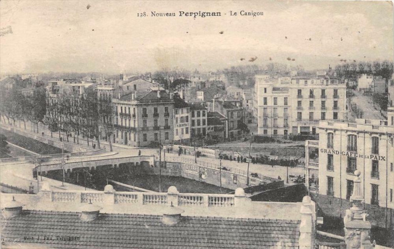 Carte postale ancienne Nouveau Perpignan Le Canigou à Perpignan