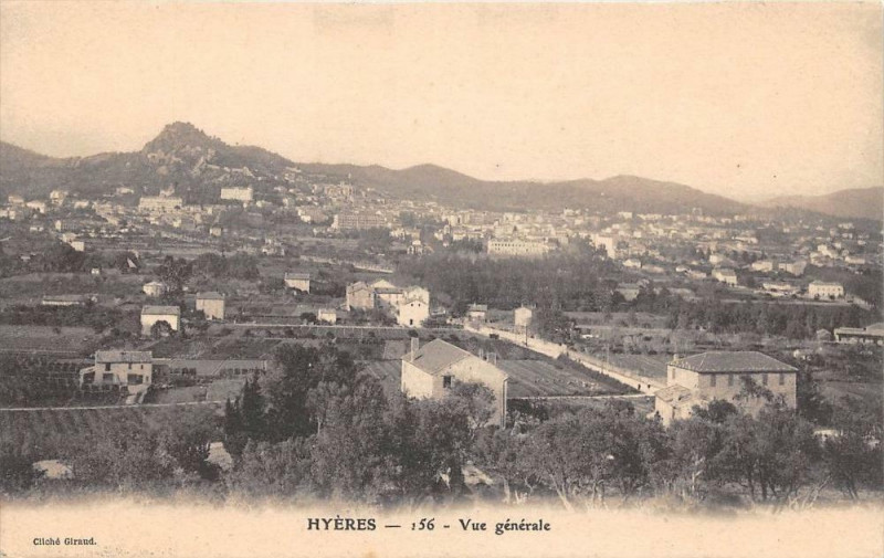 Carte postale ancienne Hyeres Vue Generale (dos non divisé) à Hyères