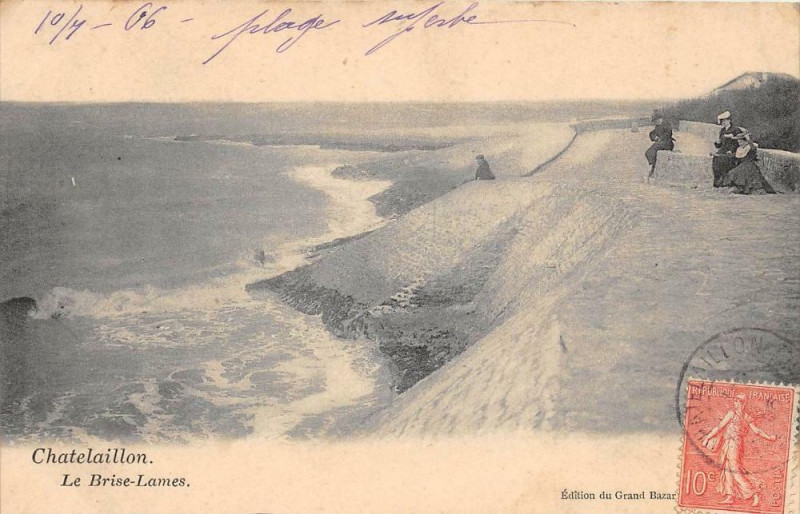 Carte postale ancienne Chatelaillon Le Brise Lames
